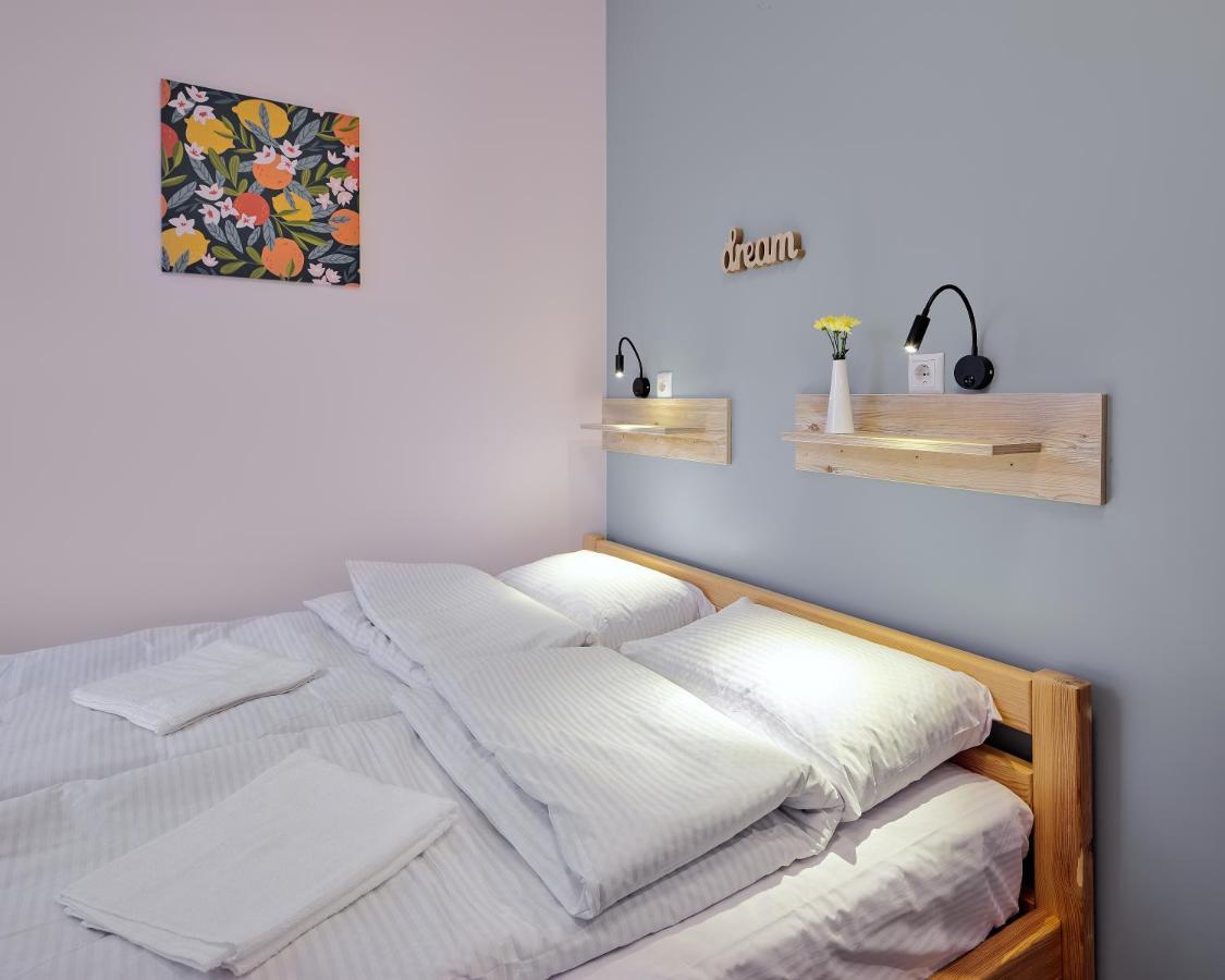 Dream Hostel Khmelnytskyi Exteriör bild