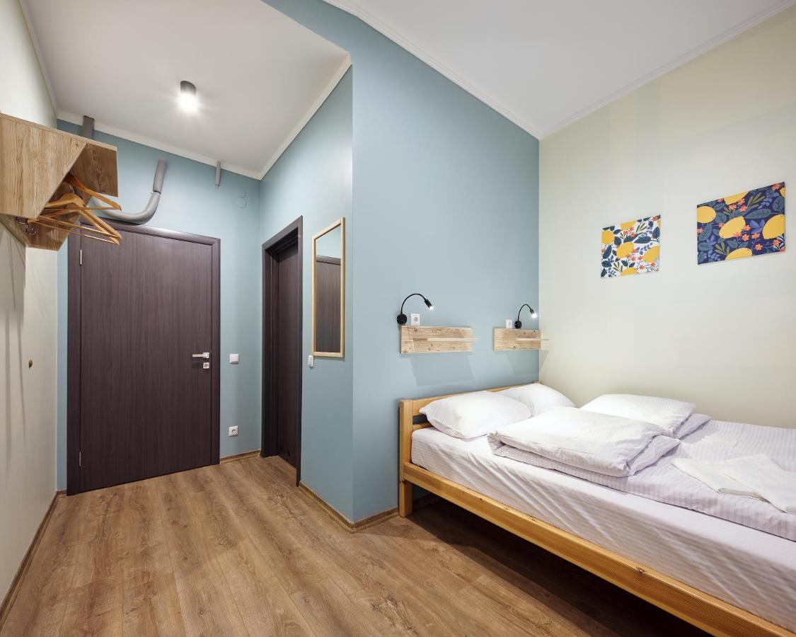 Dream Hostel Khmelnytskyi Exteriör bild