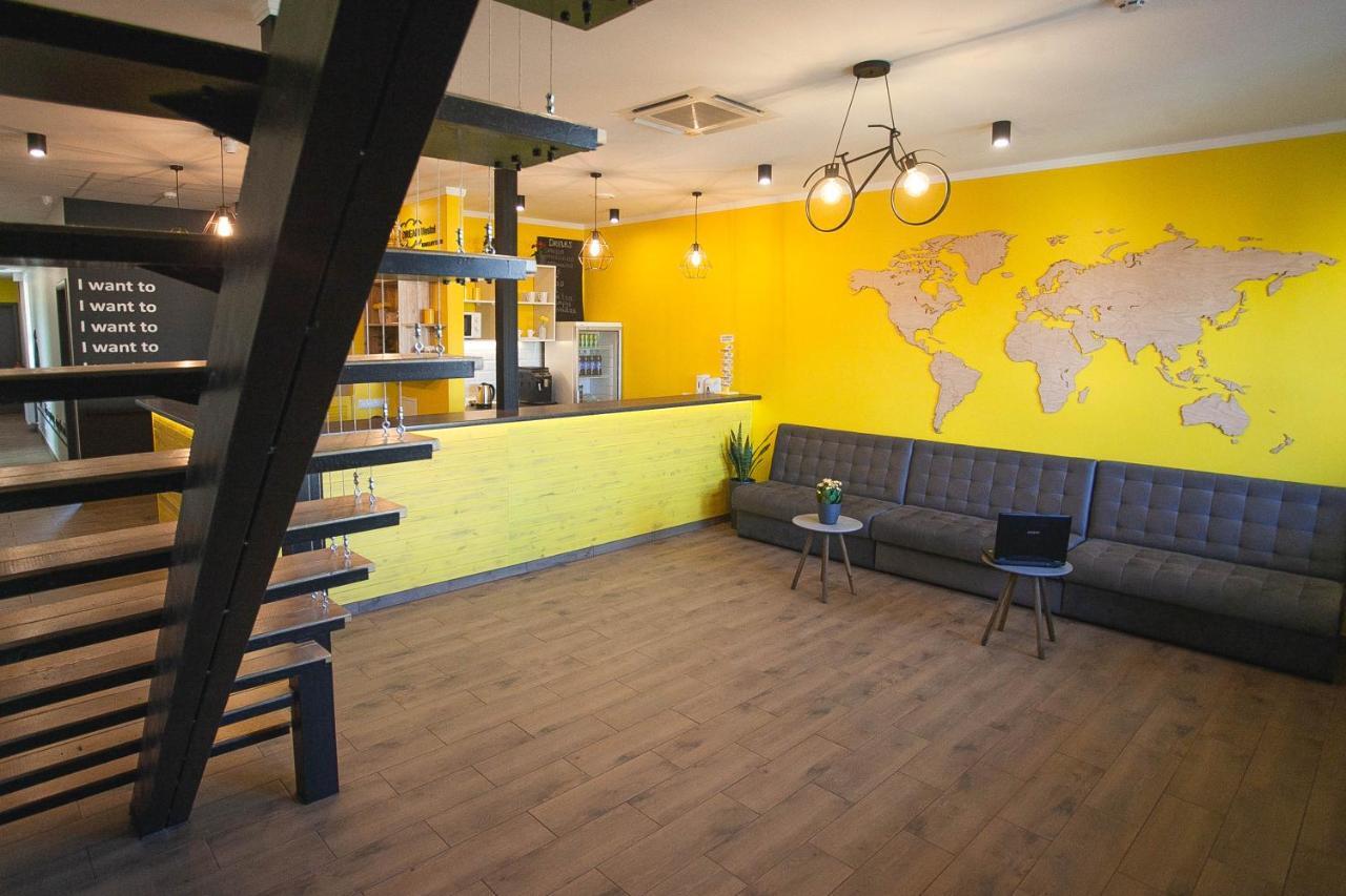 Dream Hostel Khmelnytskyi Exteriör bild