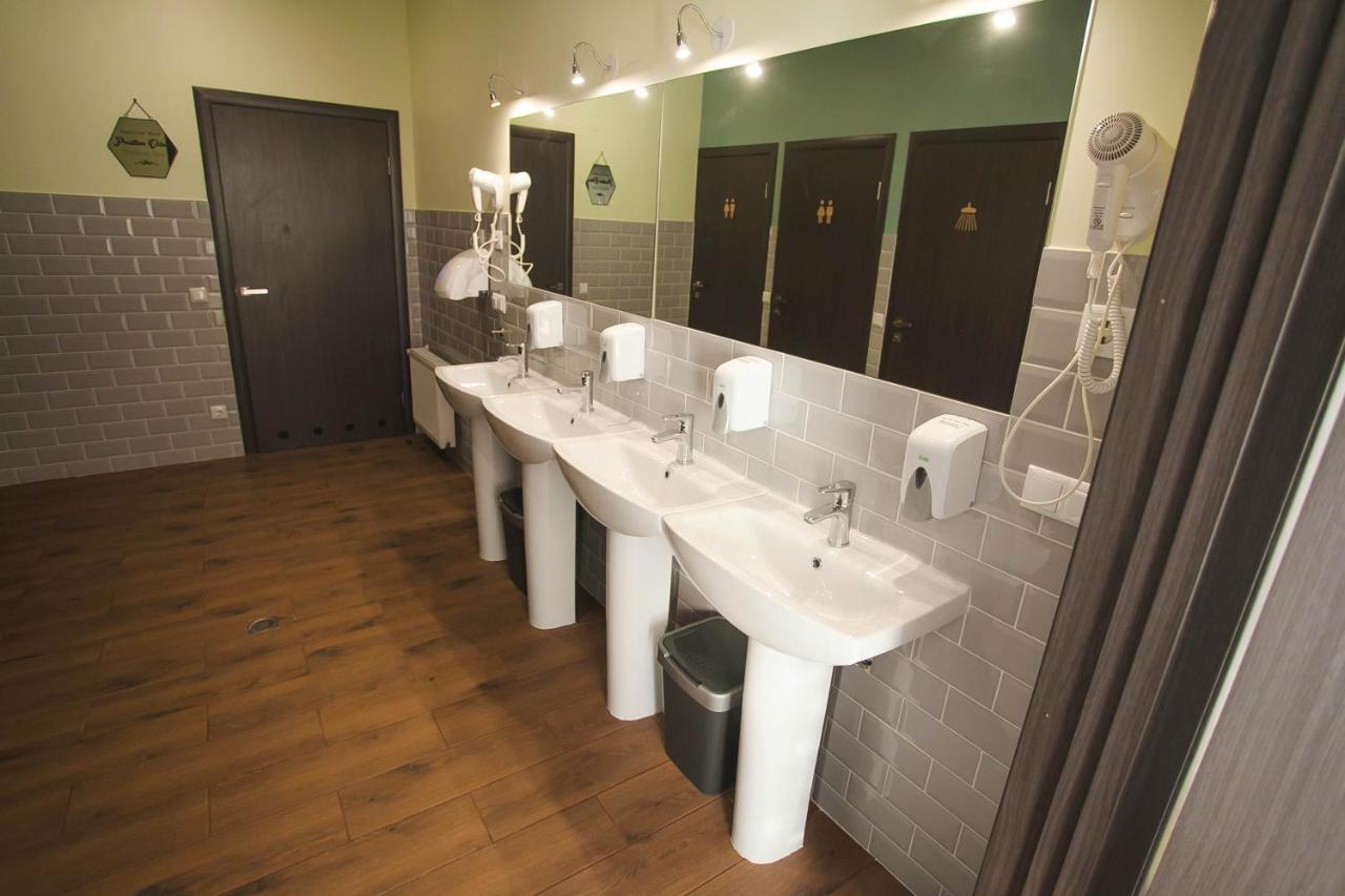 Dream Hostel Khmelnytskyi Exteriör bild