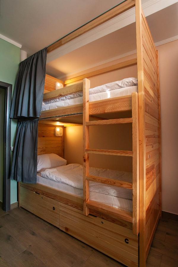 Dream Hostel Khmelnytskyi Exteriör bild