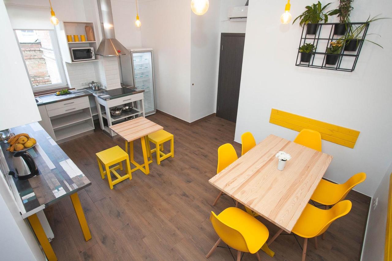 Dream Hostel Khmelnytskyi Exteriör bild