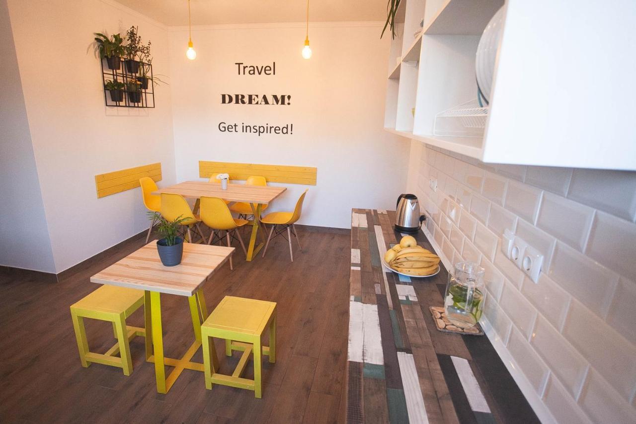 Dream Hostel Khmelnytskyi Exteriör bild